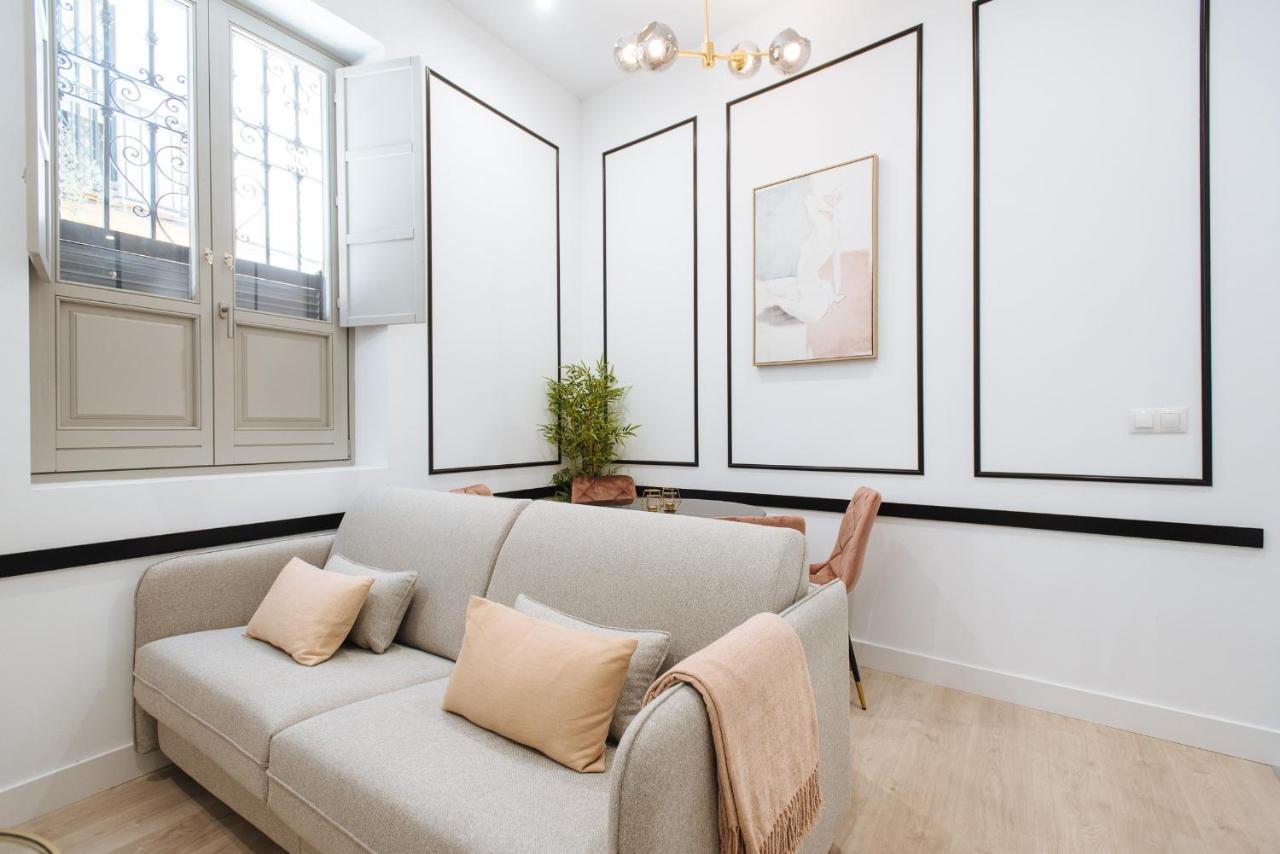 Azafran Suite Apartment Séville Extérieur photo