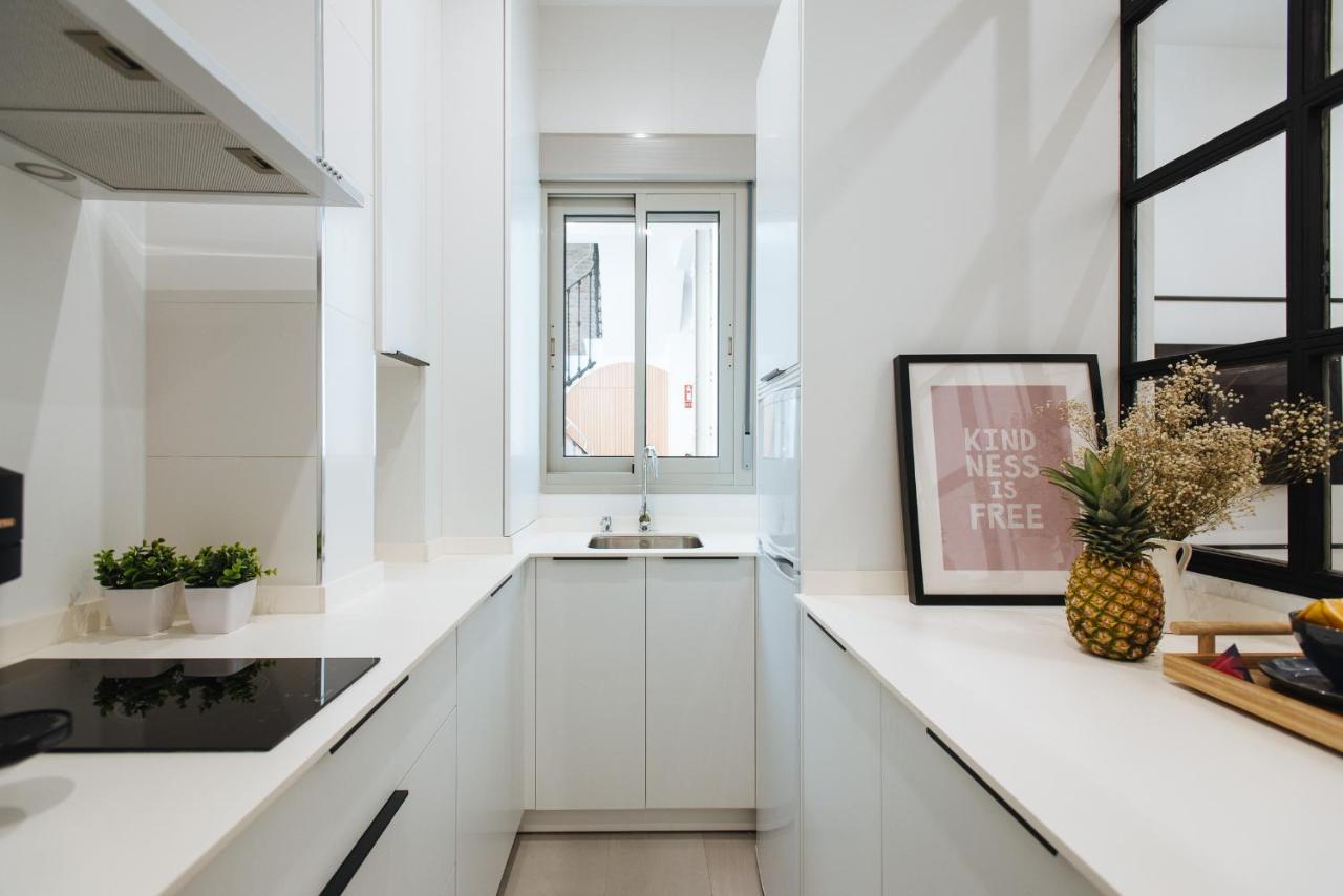 Azafran Suite Apartment Séville Extérieur photo